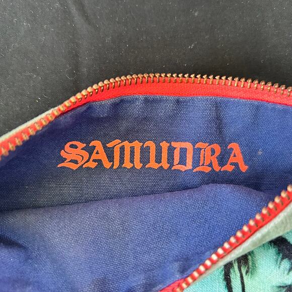 Samudra Colorful Blue Zipper Bag Pouch with Jewel, Pink Piping - Picture 3 of 7